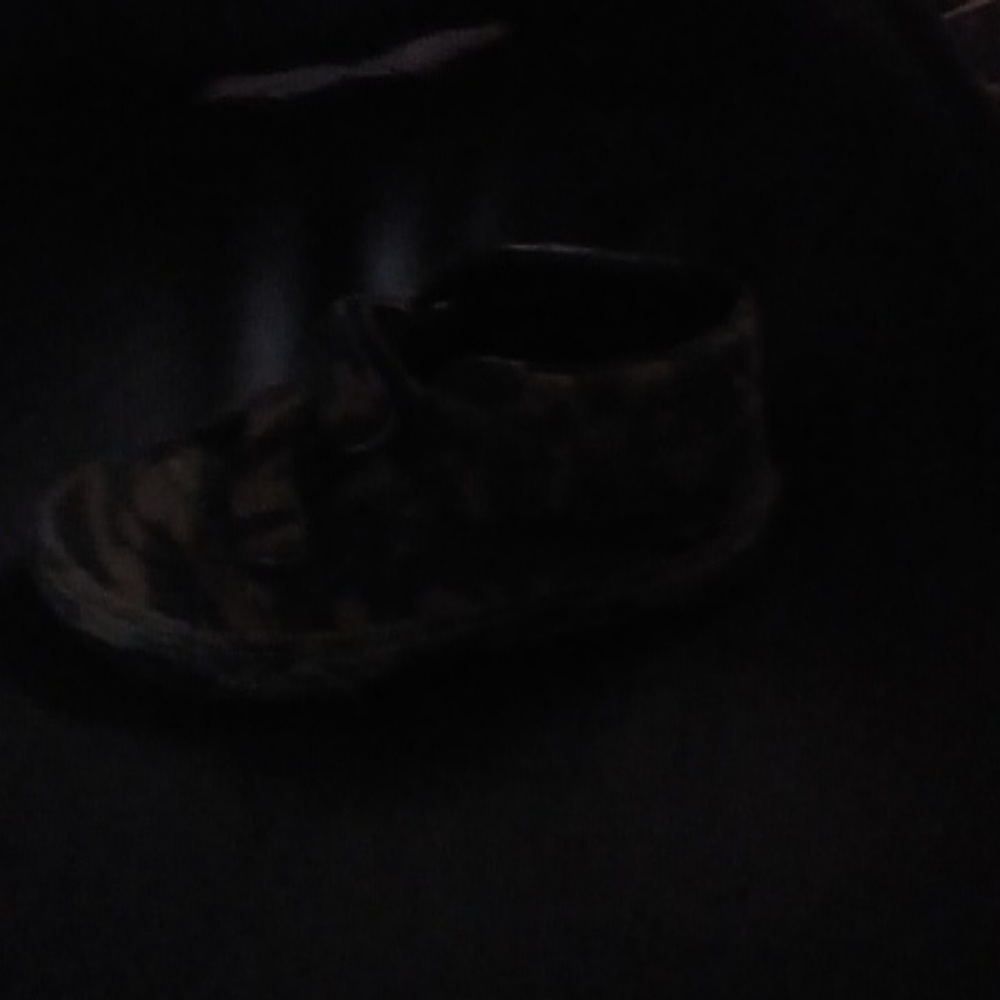 Shoe